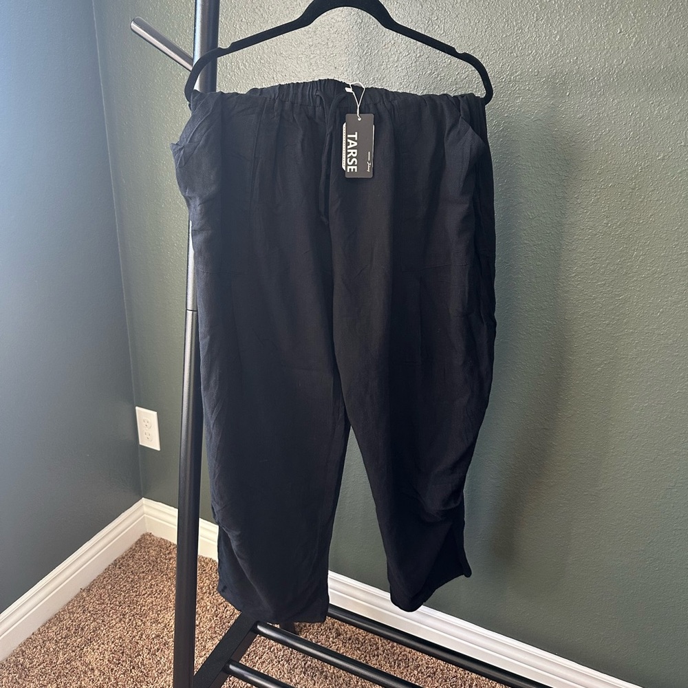 NWT - Tarse Wide Leg Pants